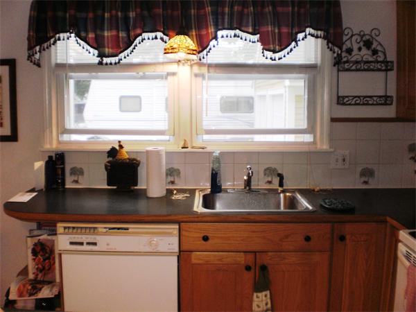 193 Russell Road Westfield, MA 01085 - Photo 8 of 23 Gallery Image 8