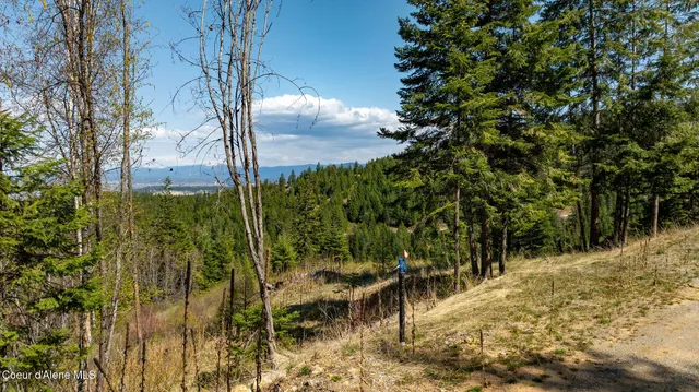 $650,000 | 11817 West Garrett Court, Post Falls, ID 83854