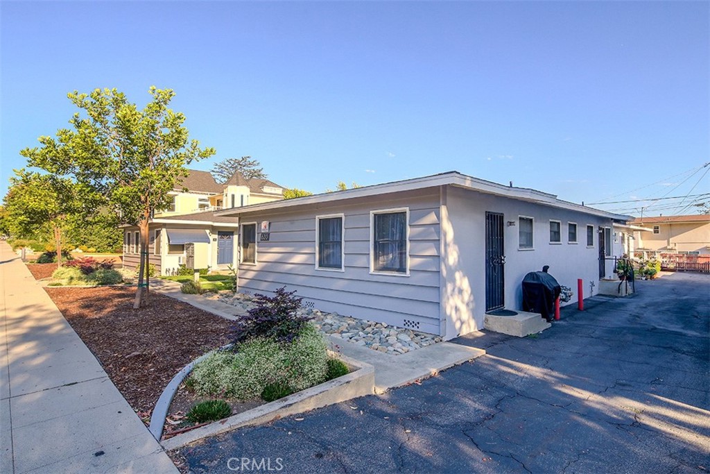 630 West Foothill Boulevard Monrovia, CA 91016 - Photo 25 of 28