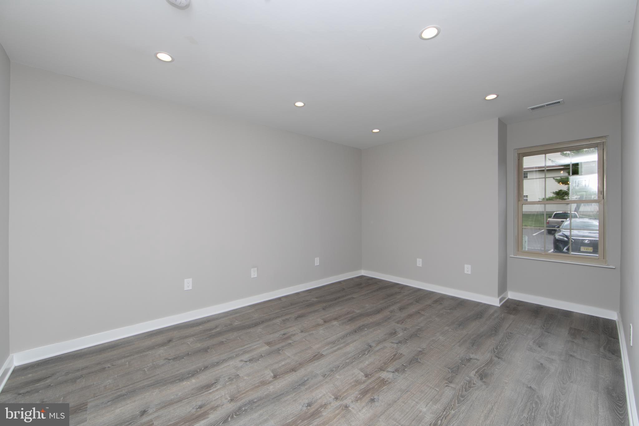 306 Tavistock Road Cherry Hill, NJ 08034 - Photo 16 of 33 Main bedroom with recessed lighting