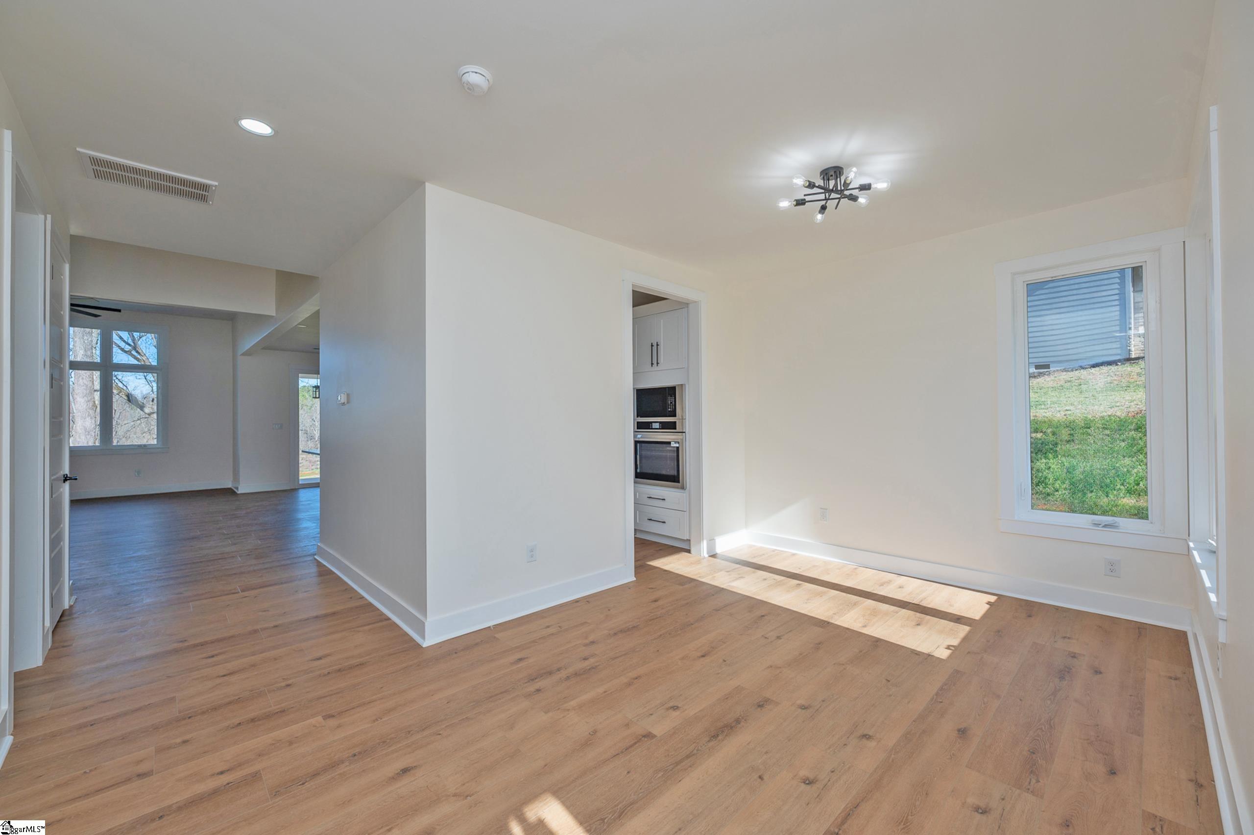 105 Horseshoe Bend Road Easley, SC 29642 - Photo 5 of 47