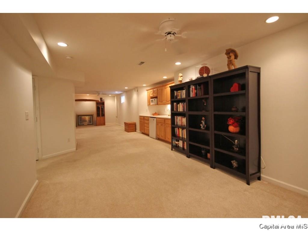 2008 Appleton Drive Springfield, IL 62711 - Photo 29 of 35 Gallery Image 29