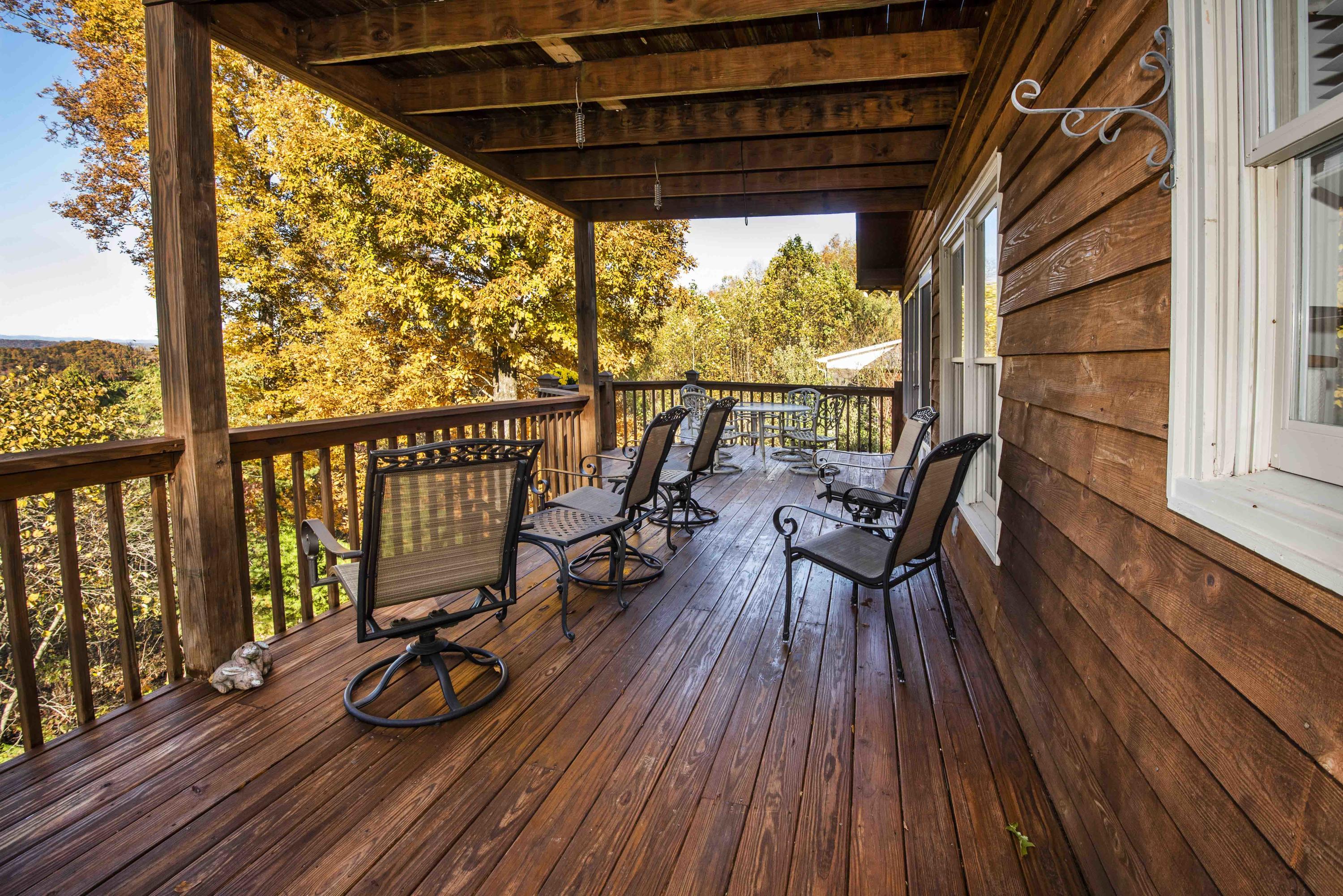 690 Fox Hunter Road Maynardville, TN 37807 - Photo 6 of 38 Middle Deck_1