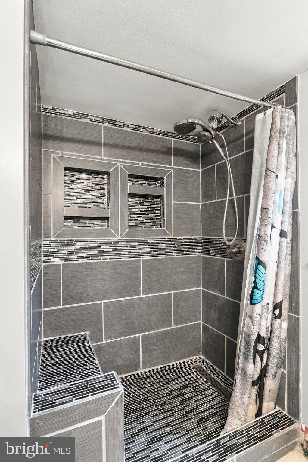 22607 Gilpin Road Northeast Flintstone, MD 21530 - Photo 40 of 54 Third Floor- Full Bathroom #3