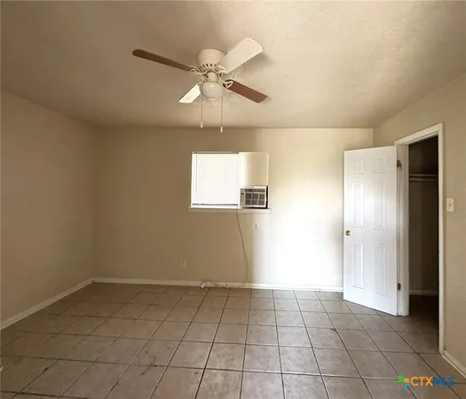 $495 | 607 North 20th Street, Unit 201, Killeen, TX 76541