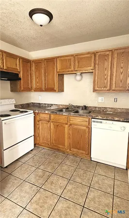 $495 | 607 North 20th Street, Unit 201, Killeen, TX 76541