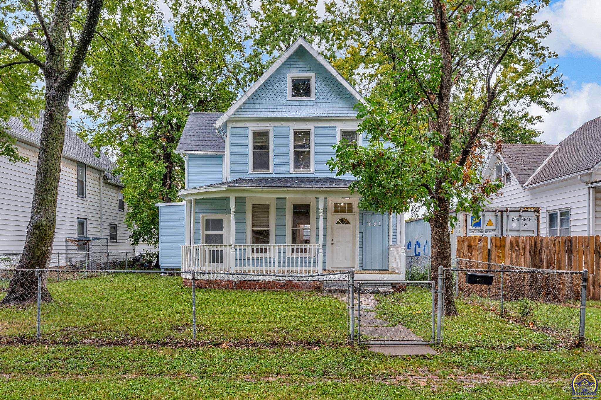 731 Southwest Lincoln Street Topeka, KS 66606 - Photo 1 of 28