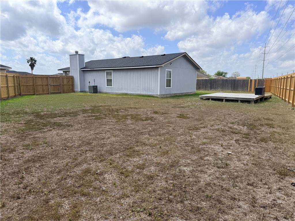 1938 El Monte Street Corpus Christi, TX 78417 - Photo 8 of 9 a view of a house with a yard