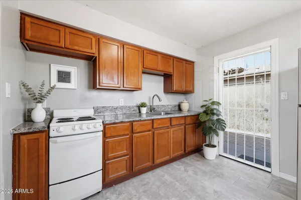 $1,350 | 1202 North 49th Place, Unit A, Phoenix, AZ 85008