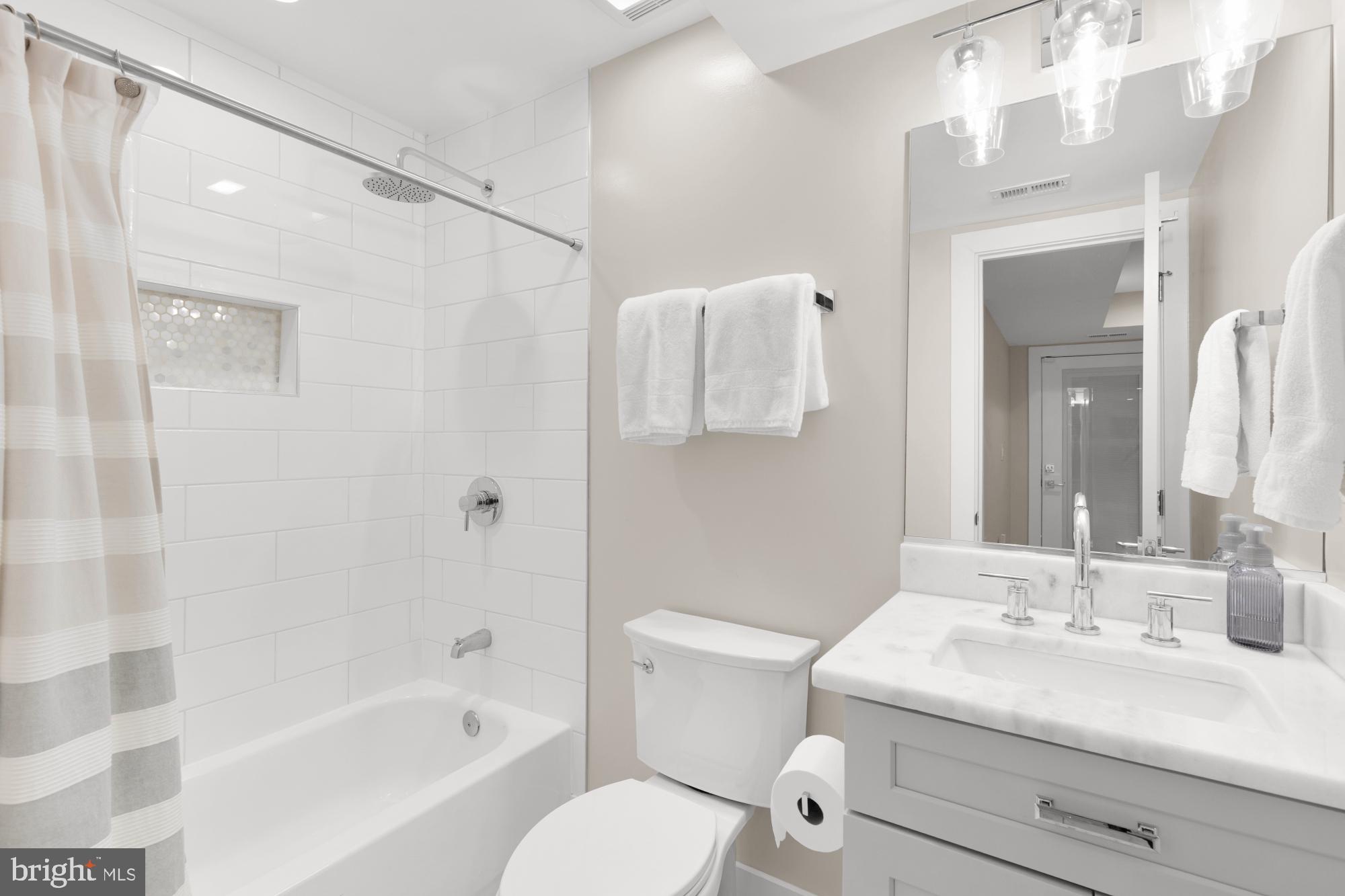 4324 14th Street Northwest, Unit 1 Washington, DC 20011 - Photo 24 of 42