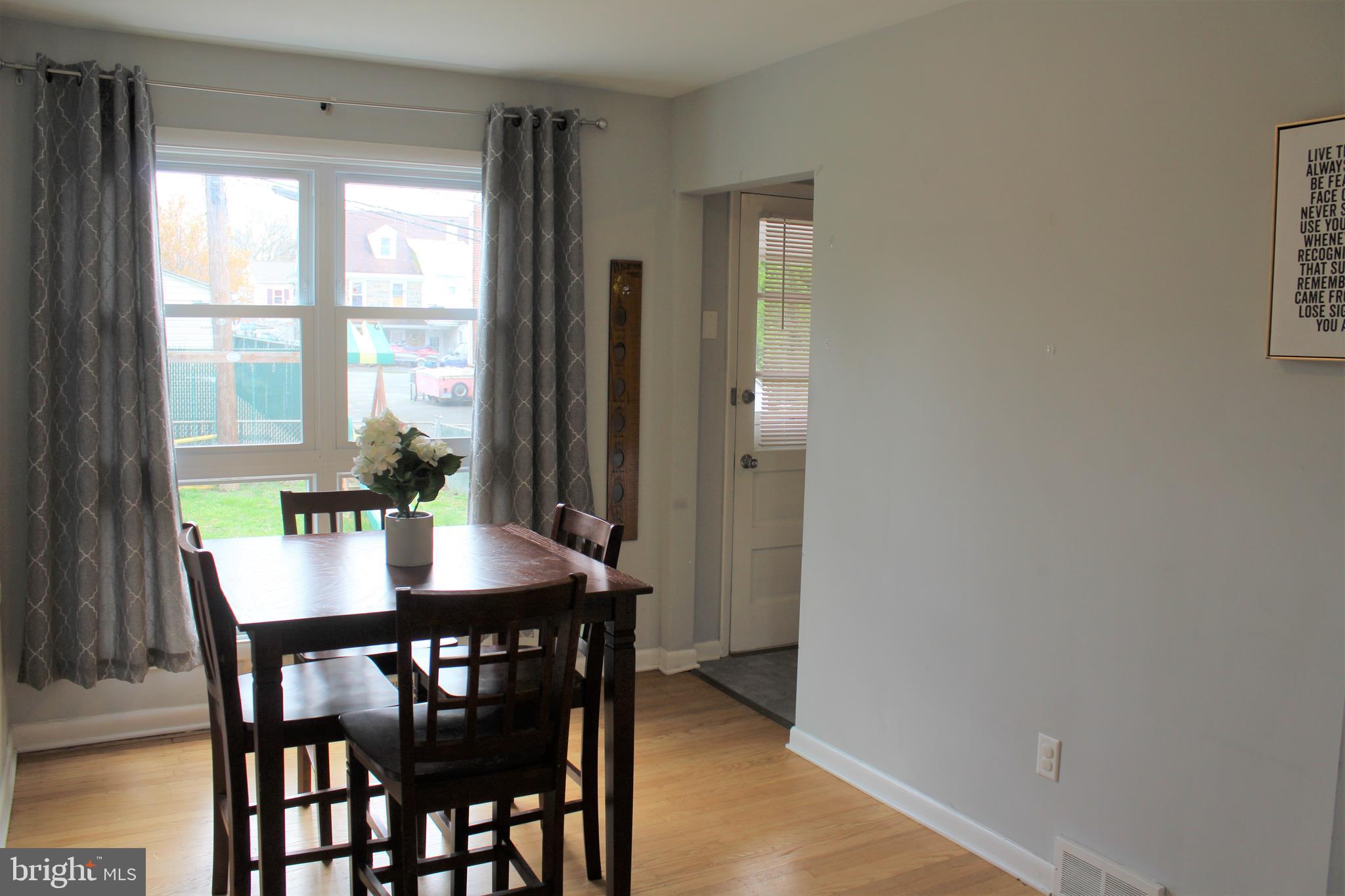 227 Beechwood Road Brookhaven, PA 19015 - Photo 8 of 22 Gallery Image 8