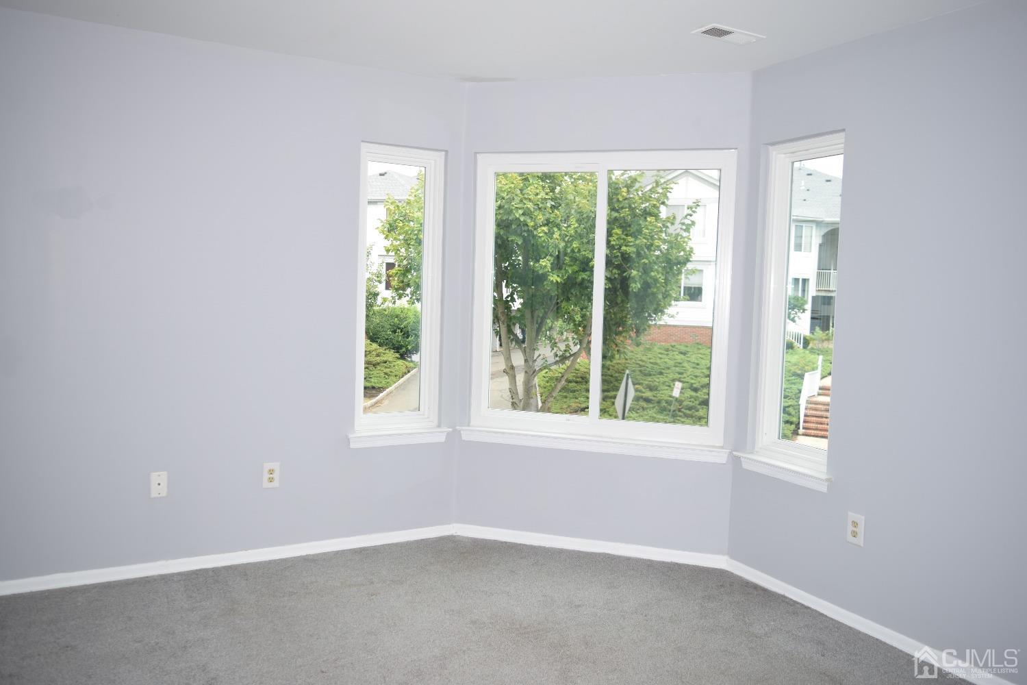 2303 Jesse Way Piscataway, NJ 08854 - Photo 5 of 9 an empty room with a window