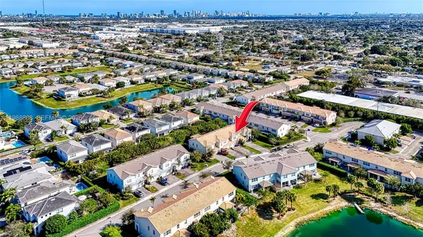 $699,000 | 1475 Silk Oak Drive, Hollywood, FL 33021