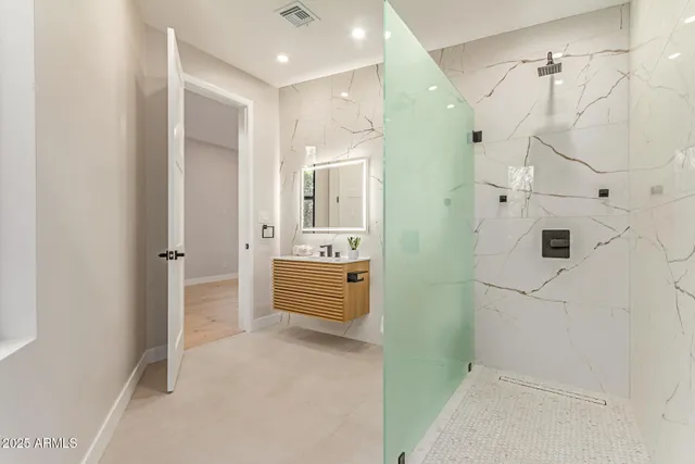 $3,799,000 | 3301 East Rovey Avenue, Paradise Valley, AZ 85253