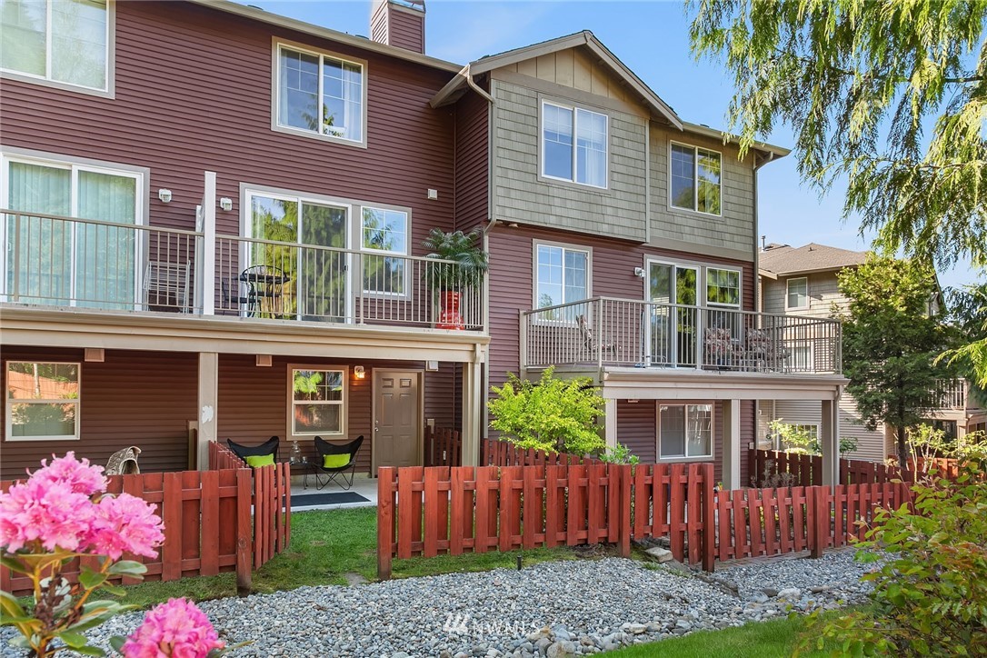 15325 Southeast 155th Place, Unit P2 Renton, WA 98058 - Photo 18 of 23 Gallery Image 18