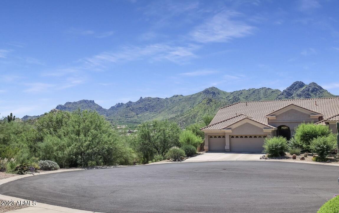 11594 East Chama Road Scottsdale, AZ 85255 - Photo 3 of 27 6D23F4FB-EB4F-40B2-8049-09443E425E0C