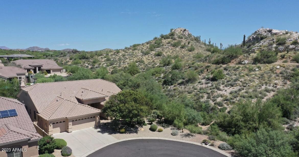 11594 East Chama Road Scottsdale, AZ 85255 - Photo 4 of 27 B5D99A8D-E6BB-4913-9976-2FF7E1847A7F