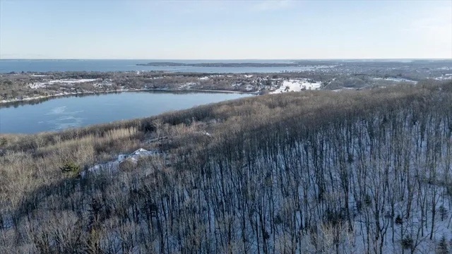 $195,000 | 47 Dodge Mountain Road, Rockland, ME 04841