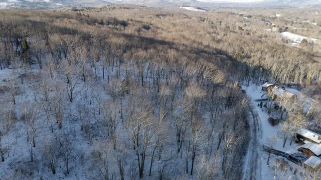 $195,000 | 47 Dodge Mountain Road, Rockland, ME 04841