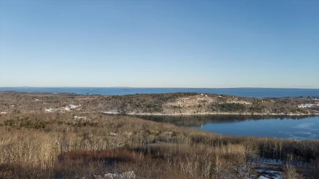 $195,000 | 47 Dodge Mountain Road, Rockland, ME 04841