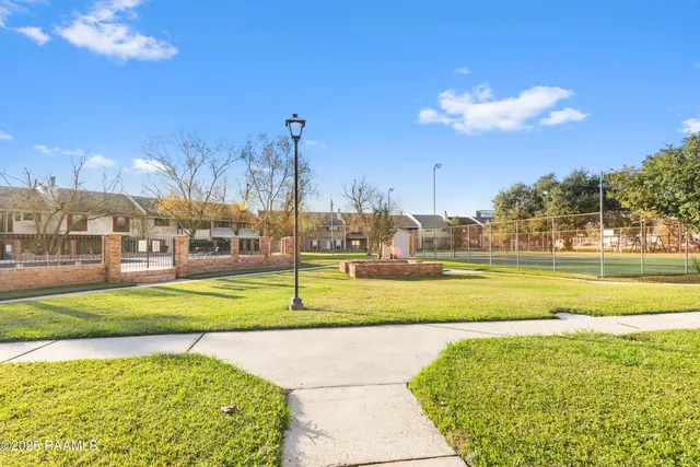 $125,000 | 206 Dublin Circle, Unit E, Lafayette, LA 70506