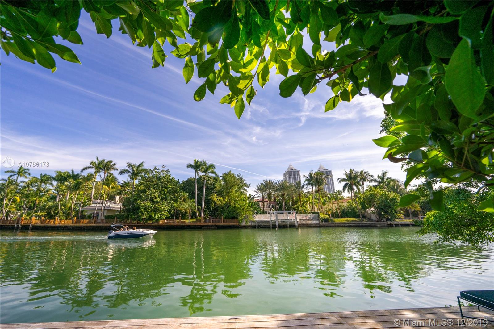 4955 Lakeview Drive Miami Beach, FL 33140 - Photo 32 of 55