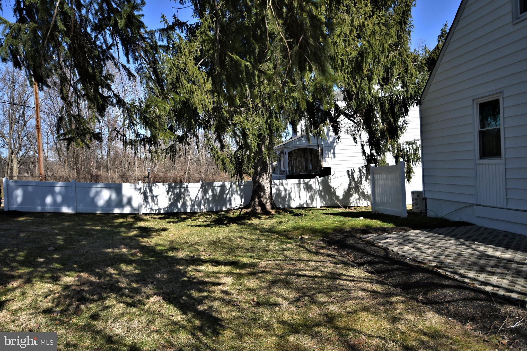 80 North Fairway Road Oreland, PA 19075 - Photo 30 of 31 Exterior