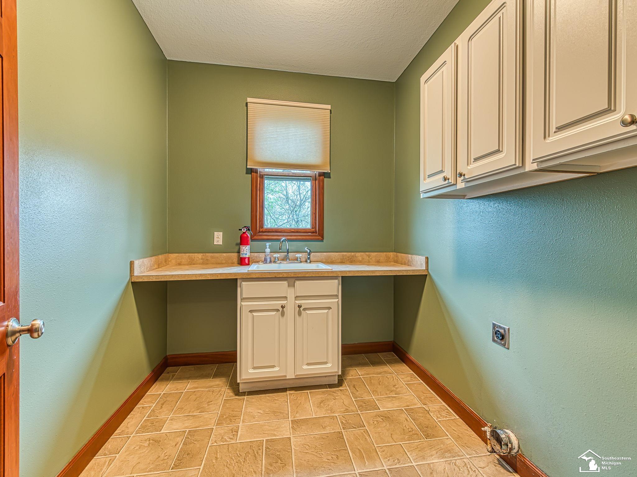 9585 Minx Road Temperance, MI 48182 - Photo 19 of 41