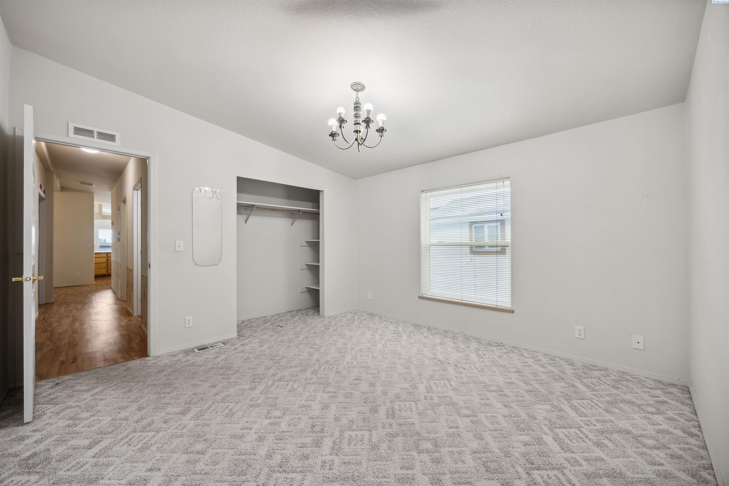 91 Ridgecliff Drive Richland, WA 99352 - Photo 11 of 29 Gallery Image 11