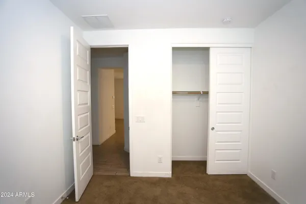 $2,550 | 3824 South 64th Drive, Phoenix, AZ 85043