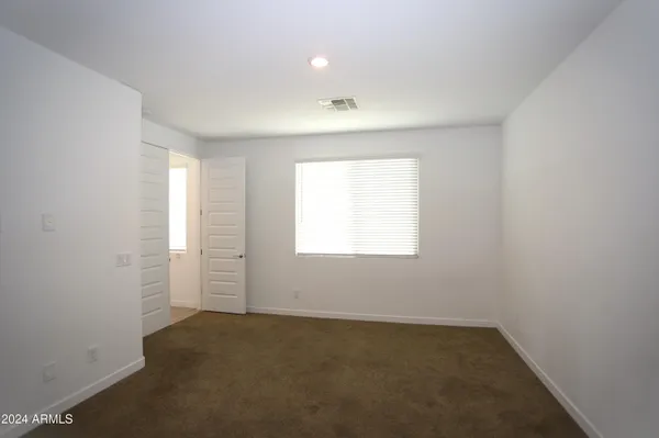 $2,550 | 3824 South 64th Drive, Phoenix, AZ 85043