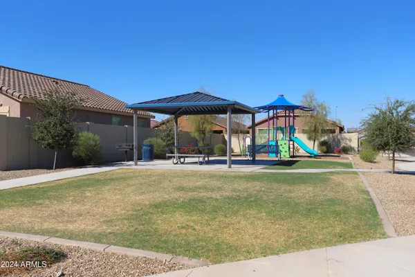 $2,550 | 3824 South 64th Drive, Phoenix, AZ 85043