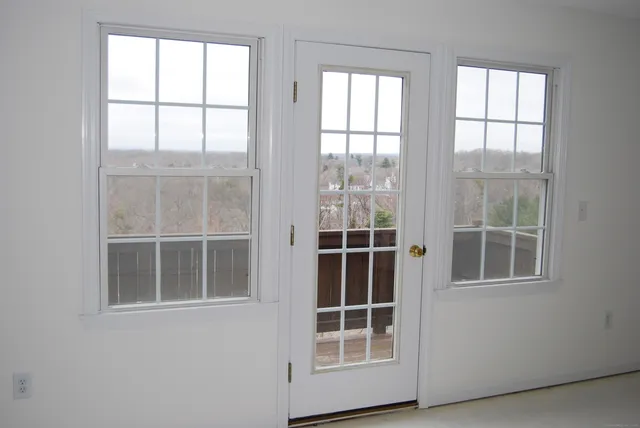 $3,200 | 49 Overshot Drive, Unit 49, Glastonbury, CT 06073