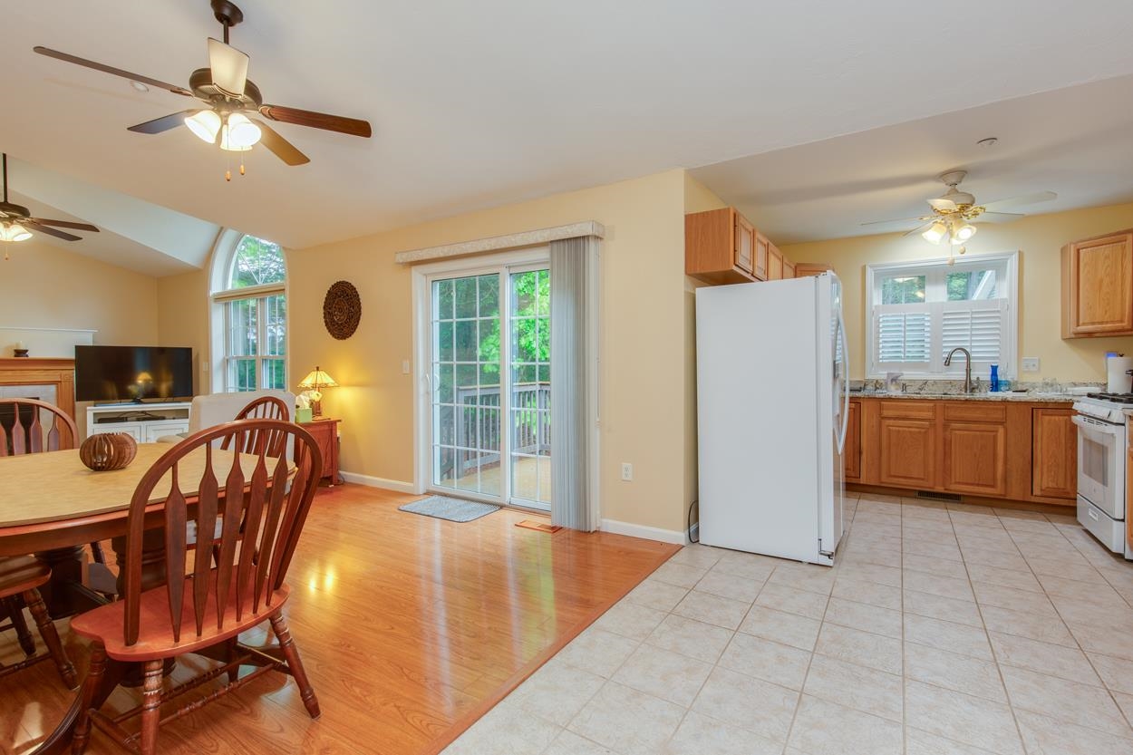 22 Grayhawk Road Merrimack, NH 03054 - Photo 9 of 44 Gallery Image 9