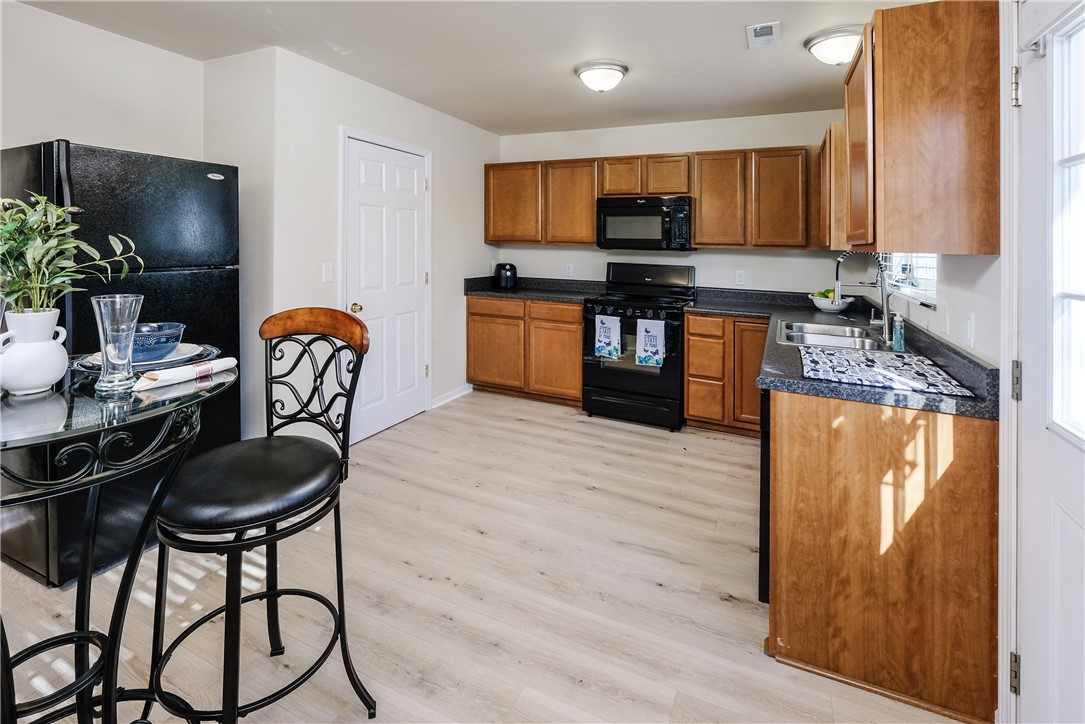 112 Carrick Court Anderson, SC 29624 - Photo 8 of 50