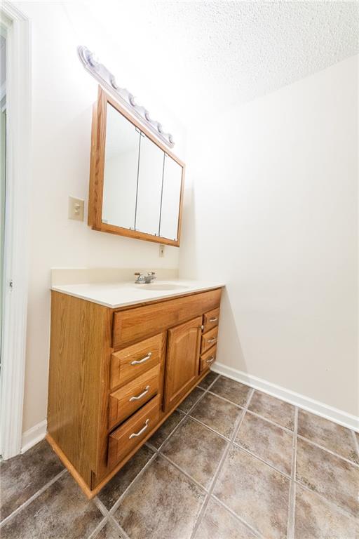 122 Broad Street Hope, IN 47246 - Photo 8 of 17 Gallery Image 8