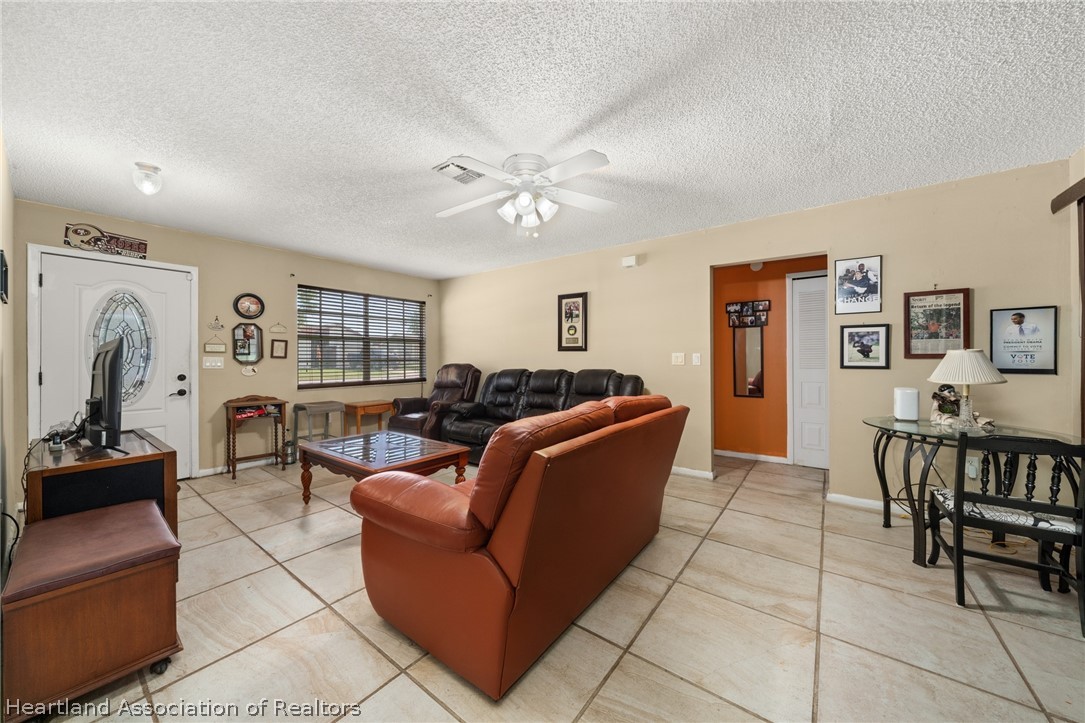 4000 Ramiro Street Sebring, FL 33872 - Photo 4 of 36 Gallery Image 4