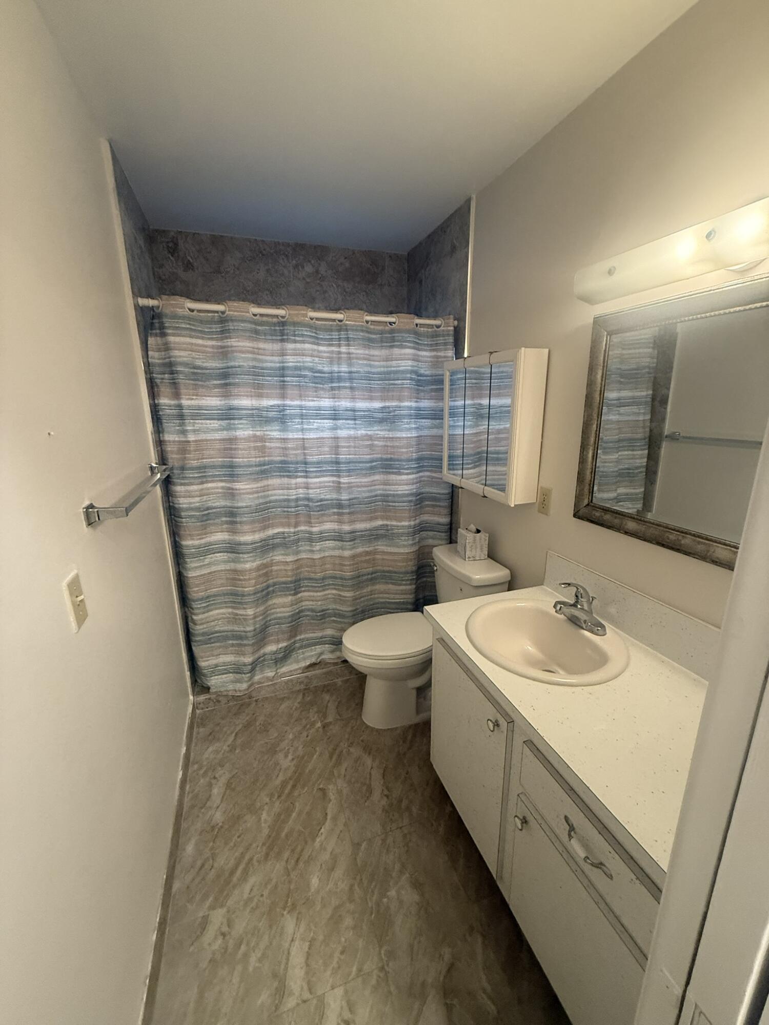 2509 Dudley C Drive West, Unit C West Palm Beach, FL 33415 - Photo 13 of 15 2nd Bathroom