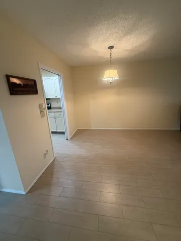 $1,995 | 2509 Dudley C Drive West, Unit C, West Palm Beach, FL 33415