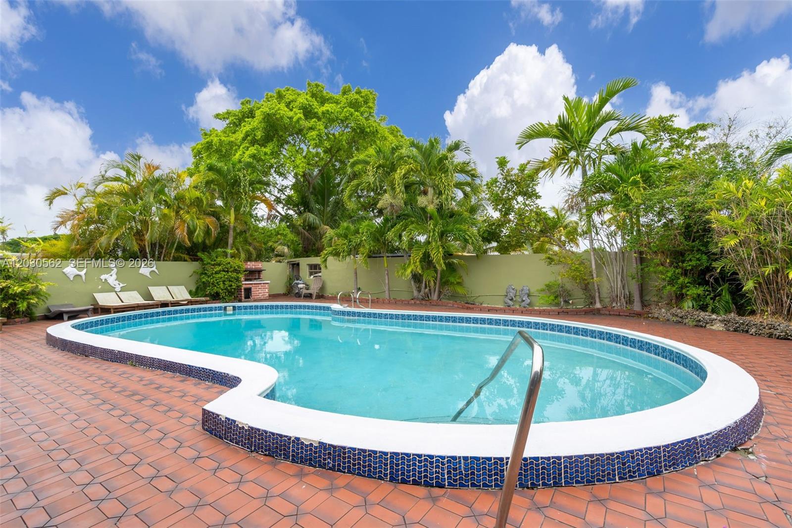 1320 Southwest 84th Avenue Miami, FL 33144 - Photo 30 of 44