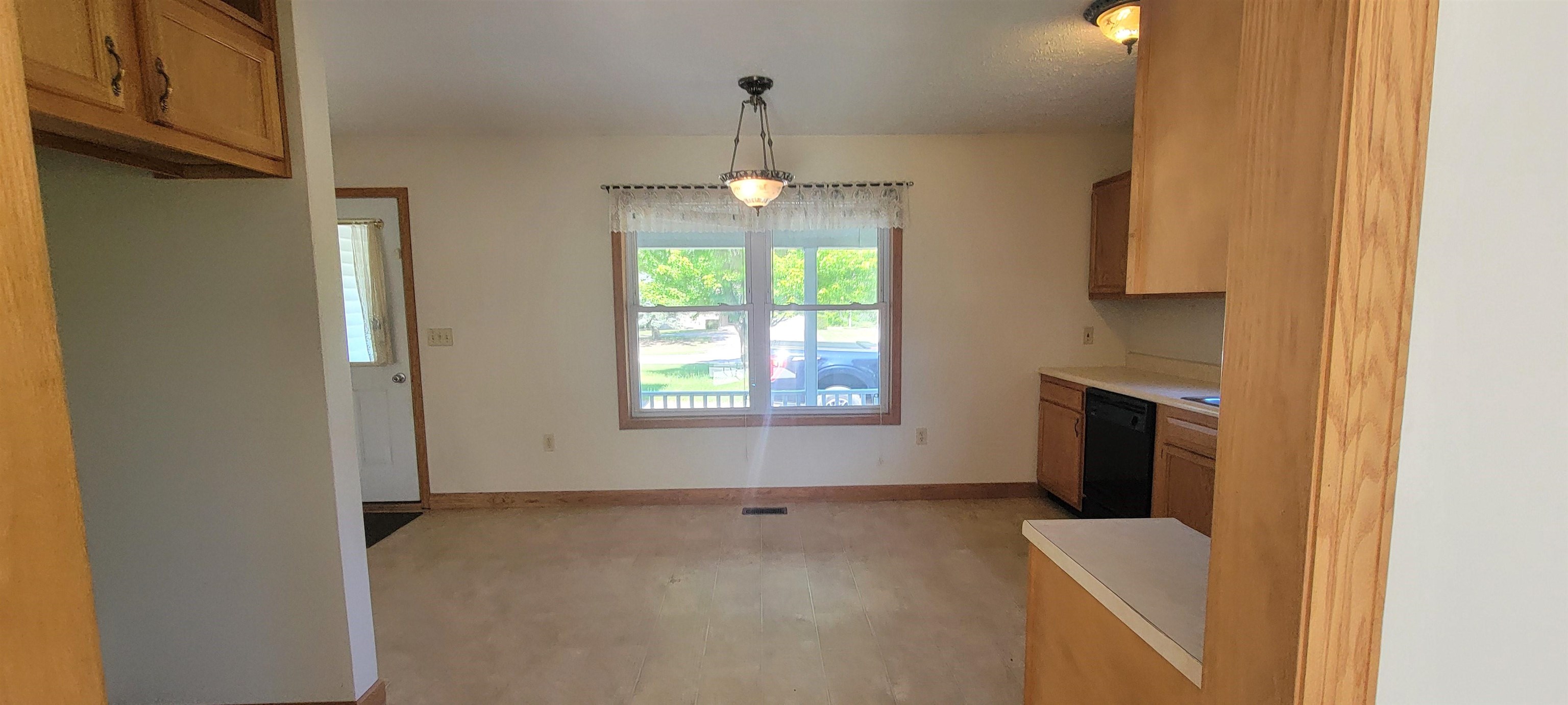 6465 20 Mile Road Marion, MI 49665 - Photo 5 of 53 1922972-c705b685-3422-4b38-b98d-8cb9fa256d31.JPG