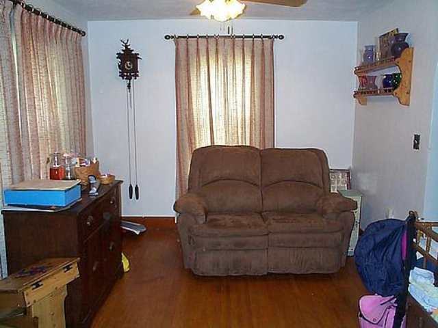 217 Berry Street Washington, IL 61571 - Photo 2 of 9 Gallery Image 2