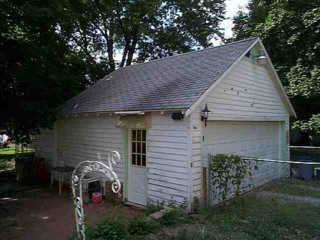 217 Berry Street Washington, IL 61571 - Photo 8 of 9 Gallery Image 8