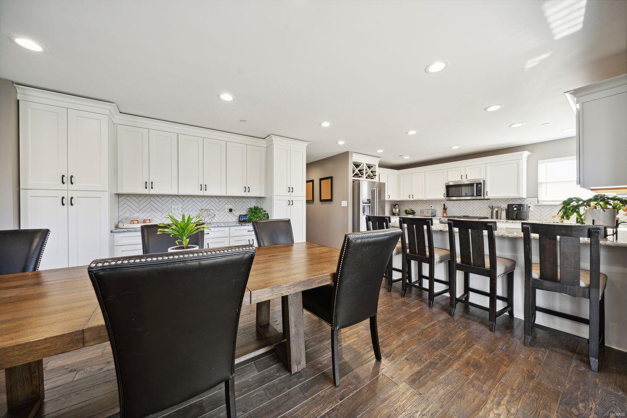 6214 Pathfinder Drive St. Louis, MO 63129 - Photo 13 of 32