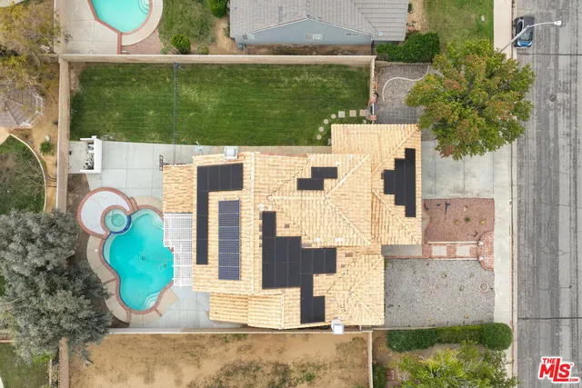 a view of outdoor space yard and patio