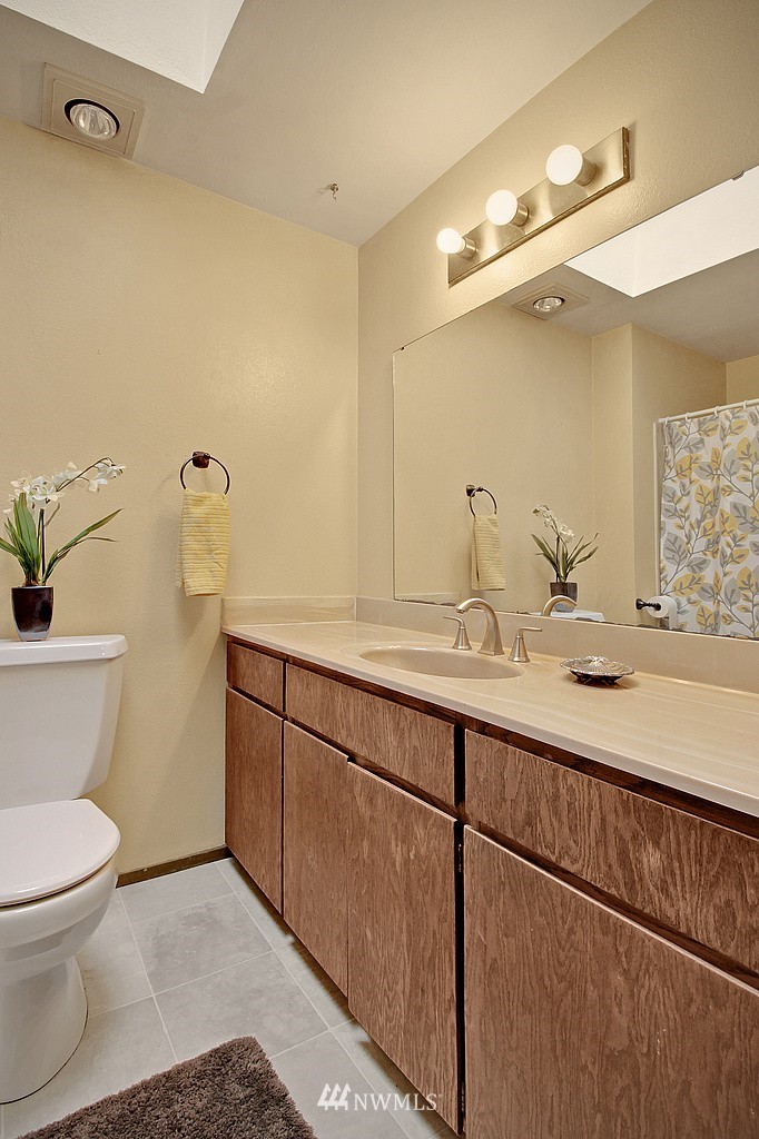 3107 Talbot Road South Renton, WA 98055 - Photo 8 of 11