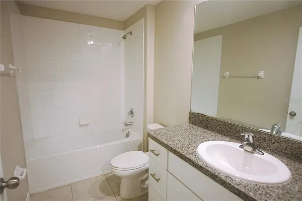 $1,950 | 812 Royal Empress Drive, Ruskin, FL 33570