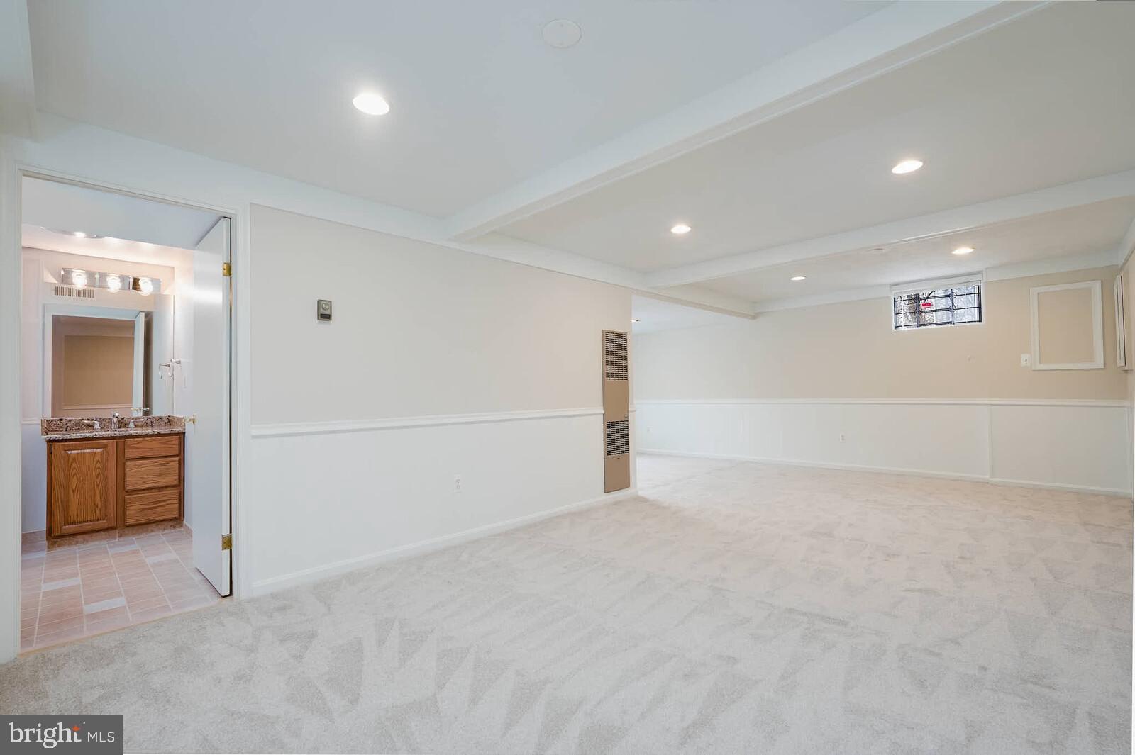 14316 Piccadilly Road Silver Spring, MD 20906 - Photo 39 of 57