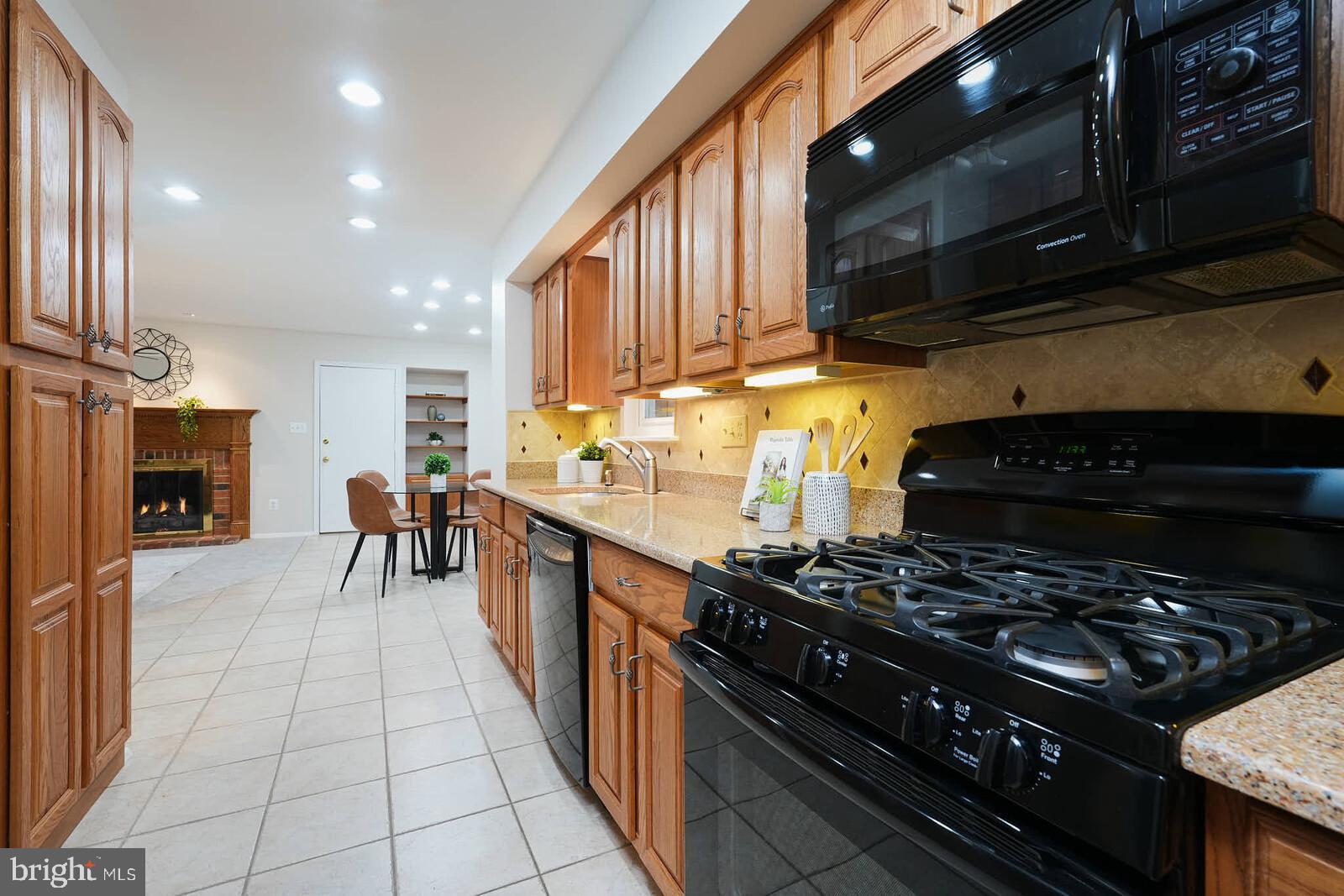 14316 Piccadilly Road Silver Spring, MD 20906 - Photo 8 of 57