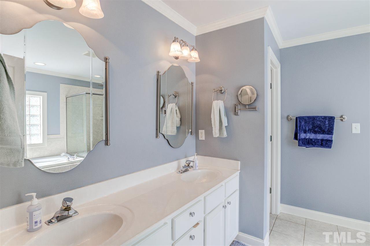 9245 Shallcross Way Raleigh, NC 27617 - Photo 16 of 30 Gallery Image 16